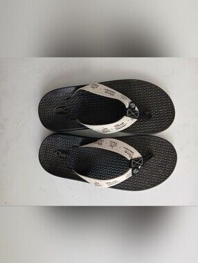 Chaco Black Flip Flop Sandals with Cream Printed Straps Size 8